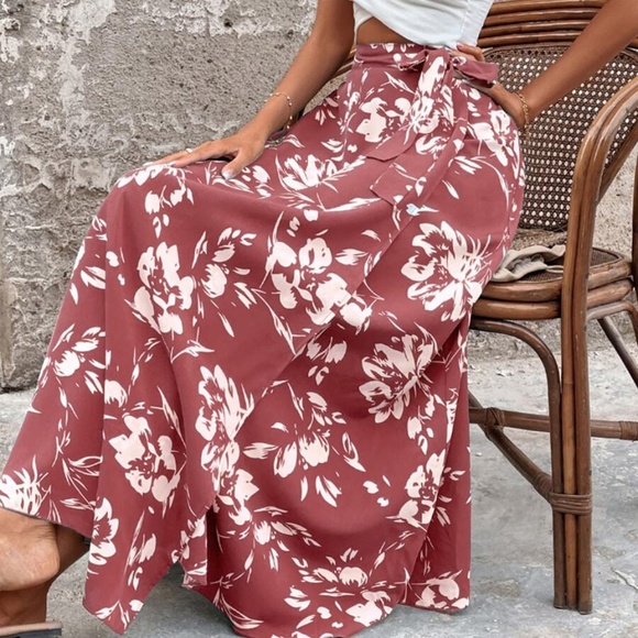 Boho Floral Print Wrap maxi Skirt - Picture 6 of 12